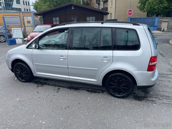 VOLKSWAGEN TOURAN 1.6 MPi 75KW 7 MÍST 2004 - 3