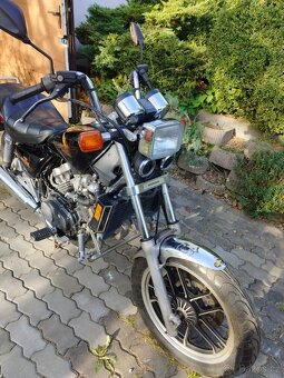 Honda VF 500 Magna V30 - 3