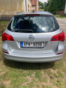 Opel Astra sports tourer - 3