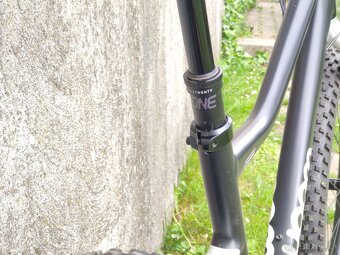 Woom 6 OFF Black 26" dětské kolo s teleskopickou sedlovkou - 3
