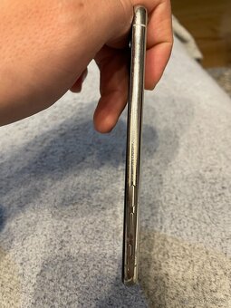 iPhone XS 64GB Štříbrný - 3