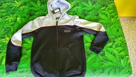 Mckenzie, Fila - 3