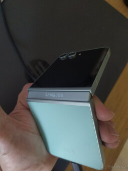 Samsung z flip 6 , 3x pouzdro , 12 GB RAM, 256 GB úložiště - 3
