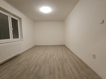 Pronájem bytu 3+1, + balkon, 70 m2, obec Dražeň - 3