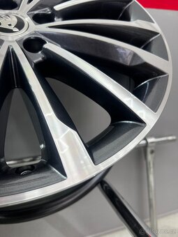 Trinity r18 karoq - 3