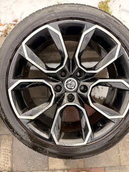 Yakuza Kenzo R18+pneu 225/45/18 - 3