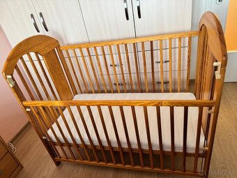 Dětská dřevěná postýlka 120 x 60 cm - 3