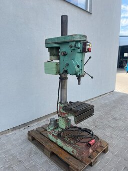 135. Sloupová vrtačka VS 20 A - 3