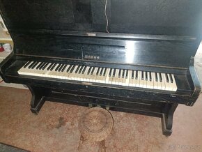 Staré pianino MARHA - 3