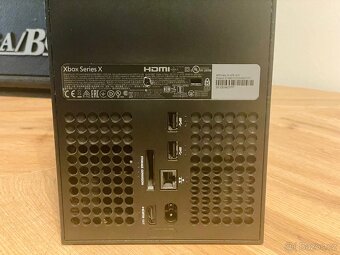 XBOX Series X - 3