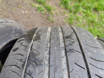 Letní Dunlop 235/45/18 - 3
