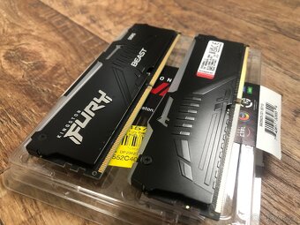 Kingston Fury Beast Black RGB 16GB (2x8GB) DDR5 5200MHz - 3