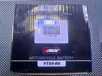 Prodám nový moto akumulátor 12v 8Ah - 3