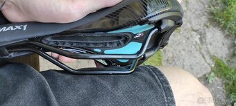 [zamluveno] MAX1 Ergo Plus Hole 142 sedlo - 3