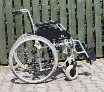 043-Mechanický invalidní vozík Meyra. - 3