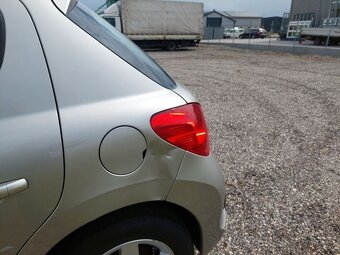 Peugeot 207 1.4i 54kw rok 5/2009 Style - 3