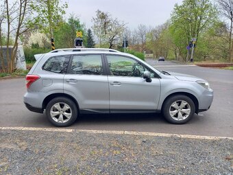Subaru Forester 2.0D 108 kW, 4x4 první majitel koupeno v ČR - 3