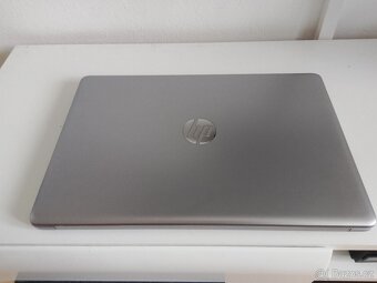 Intel® i5 8265U 8GB RAM - 3
