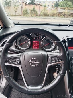 Opel Astra J 2.0 diesel - 3