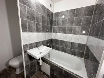Pronájem bytu 2+kk, 40 m² – Františka Malíka, Most - 3