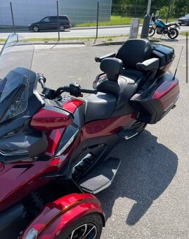 Can-Am Spyder RT 1330 LTD - 3
