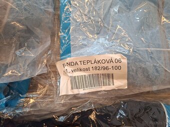 Tepláková souprava AČR (kalhoty, bunda, kraťasy) vel. 182 - 3