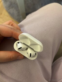 AirPods 4.generace bez pohlcovace zvuku - 3