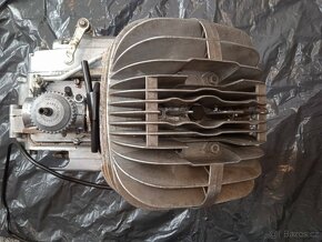 Motor ČZ 513, 250 - nový, kompletní, originál, kross - 3