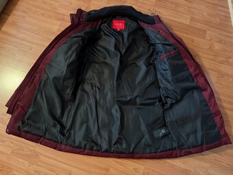 DÁMSKA BUNDA GUESS vel.M - 3