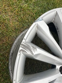 Originální litý disk Škoda Trinity 19" - 3