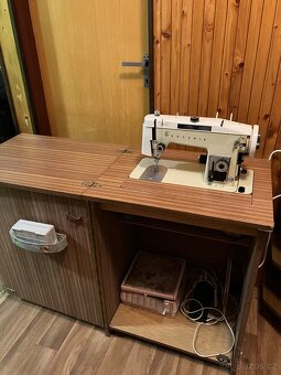 Šicí stroj Lucznik - 3