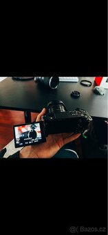 ZV-E10 + objektiv s nabíječkou - 3