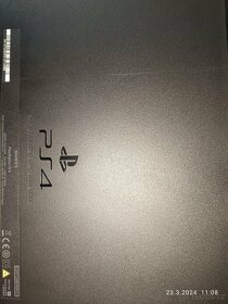 PlayStation 4 - 3