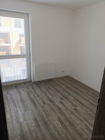 Pronájem bytu 2+kk 45 m2 - v Dašicích - 3