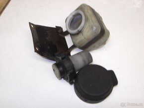Avia21,31 atmosf.+turbo,nádržka brzdové kapaliny - 3