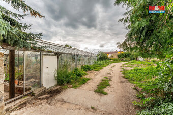 Prodej pozemku k bydlení, 840 m², Semice - 3