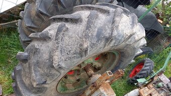 Zetor 25A-zadní kola - 3