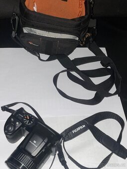 Fujifilm FinePix S4800 +obal ochrany obal - 3