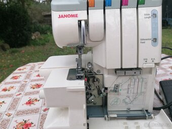 Overlock Janome 744d - 3