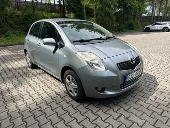 Prodám Toyota Yaris 1.3i 64kw automat - 3