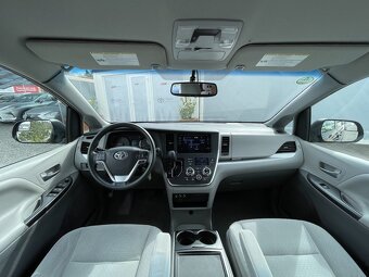 Toyota Sienna, 3.5 V6 4×4 automat, 7 míst, Tažné, STK - 3
