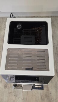 Automatický kávovar De'Longhi Eletta ECAM 45.760 W bílé - 3