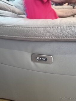 Prodám koženou rozkládací soupravu - 3