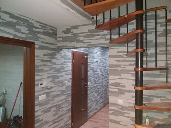 AKUSTICKÝ vnitřní a venkovní betonový obklad LEHČÍ NEŽ SÁD. - 3