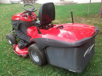 Zahradni traktor Castelgarden xhx 240 - 3