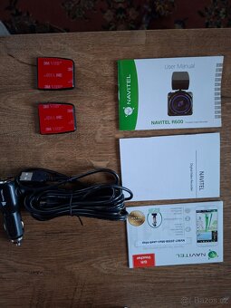 Navrtal R600 full HD kamera do auta - 3