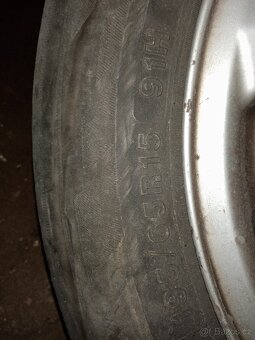 škoda Octavia 1. Pouze 2.Disky Cena za obě dvě 500, Kč - 3