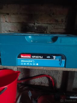 Příklepová vrtačka Makita - 3