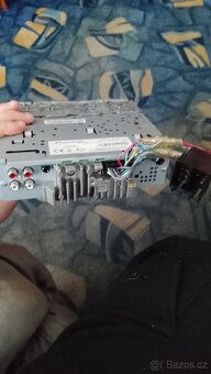 Pioneer MVH-1400UB - 3