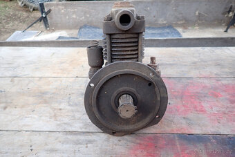 traktr ZETOR - kompresor - 3